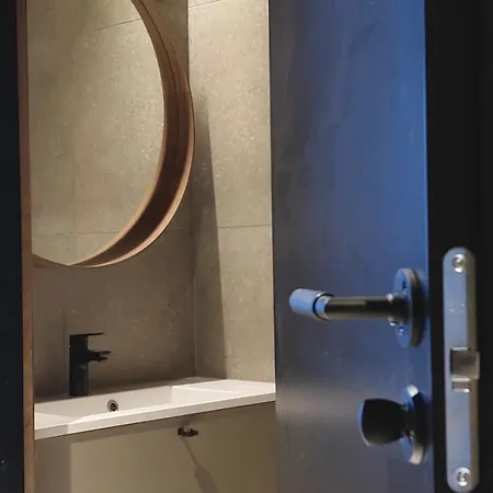 Cloudberry Yllaes, Apartment