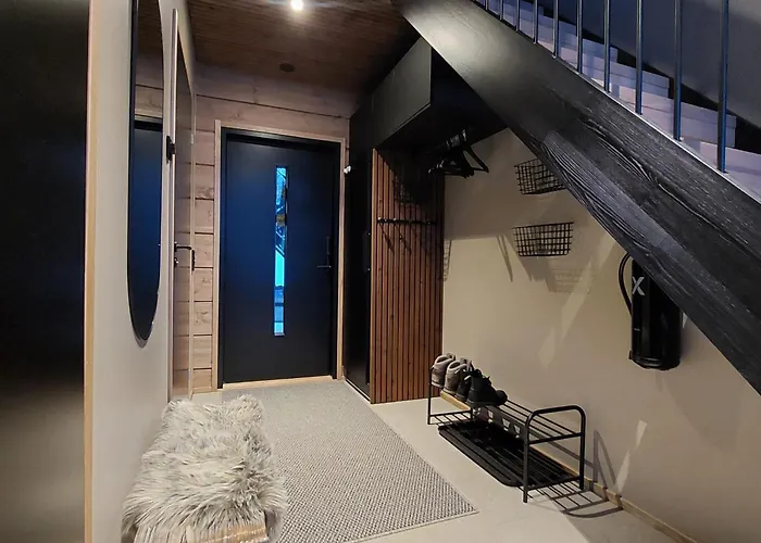 Cloudberry Yllaes, *